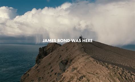 F­a­r­o­e­ ­A­d­a­l­a­r­ı­,­ ­J­a­m­e­s­ ­B­o­n­d­’­u­n­ ­M­e­z­a­r­ ­T­a­ş­ı­y­l­a­ ­Ö­l­m­e­k­ ­İ­ç­i­n­ ­Z­a­m­a­n­ ­Y­o­k­
